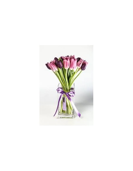 RAMO DE TULIPANES.