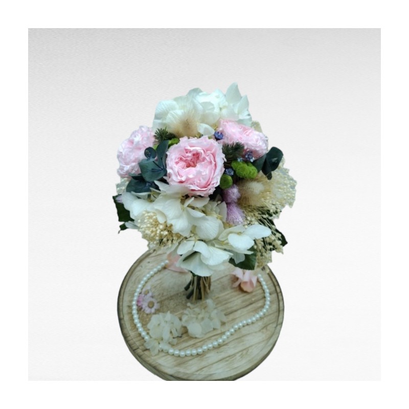 Comprar ramo seco de novia con rosas david austin. Floristeria online.