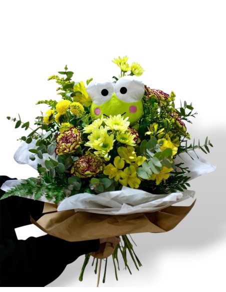 Ramo de flores con Peluche My Melody con envio a domicilio 24h.