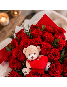 Ramo de 30 rosas rojas con peluche | Rosas rojas a domicilio | Floristería online envío flores 2