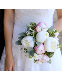 RAMO DE NOVIA CON PEONIAS