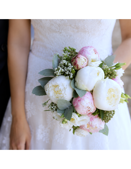 RAMO DE NOVIA CON PEONIAS