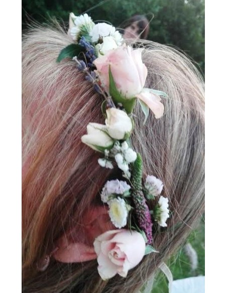 CORONA DE FLORES NURIA