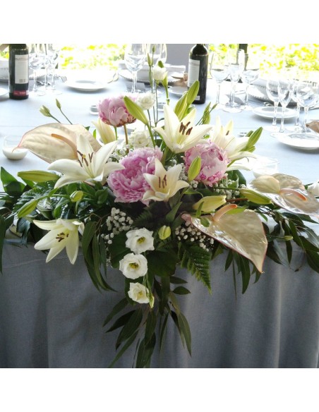 CENTRO FLORAL ANTHURIUM Y PEONIAS