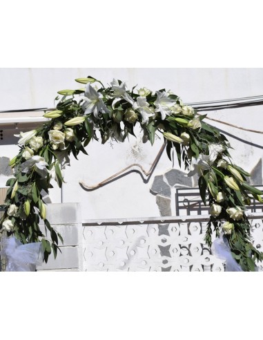 ARCO FLORES LILIUM Y ROSAS